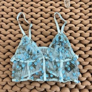Cute blue lace top!